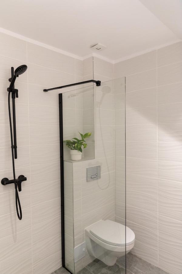 Studio 8 I One Bedroom Apartment I Airport I Therme Otopeni Exterior foto