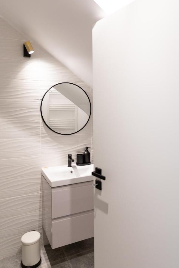 Studio 8 I One Bedroom Apartment I Airport I Therme Otopeni Exterior foto